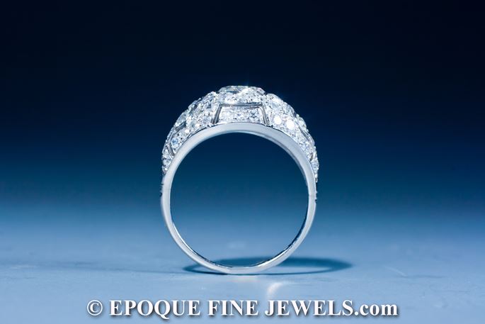 A very fine Art Deco diamond ring, | MasterArt